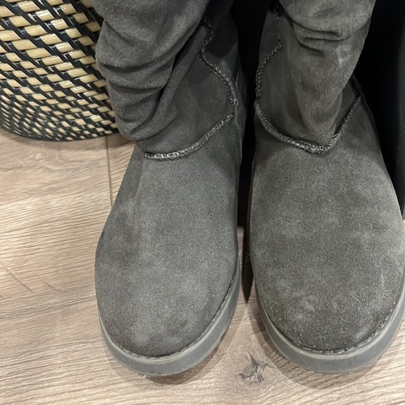 Sketchers Boots - Picture 7 of 7